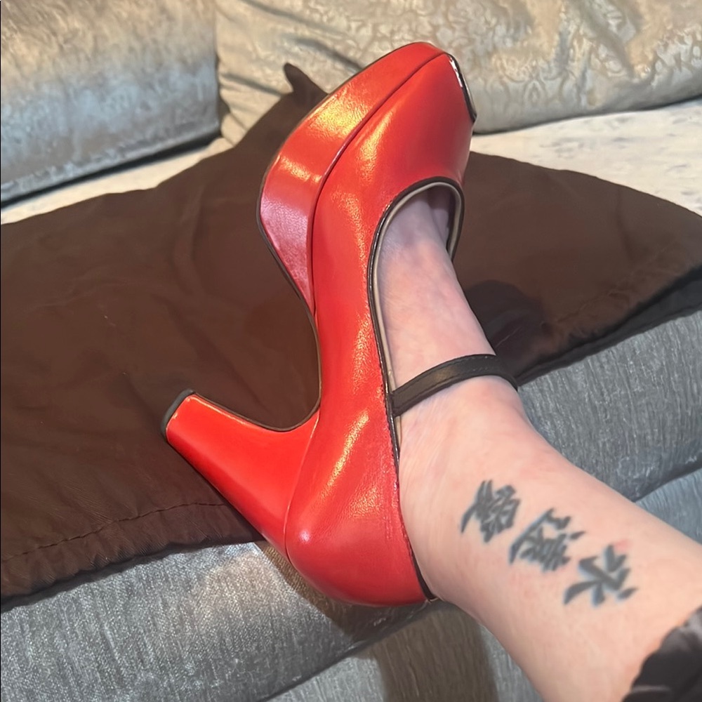 Vintage Miu Miu Red platform  Heels with Glossy Finish black strap size 5